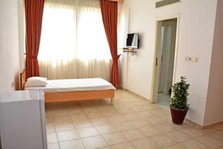 16-Yurt-7.jpg