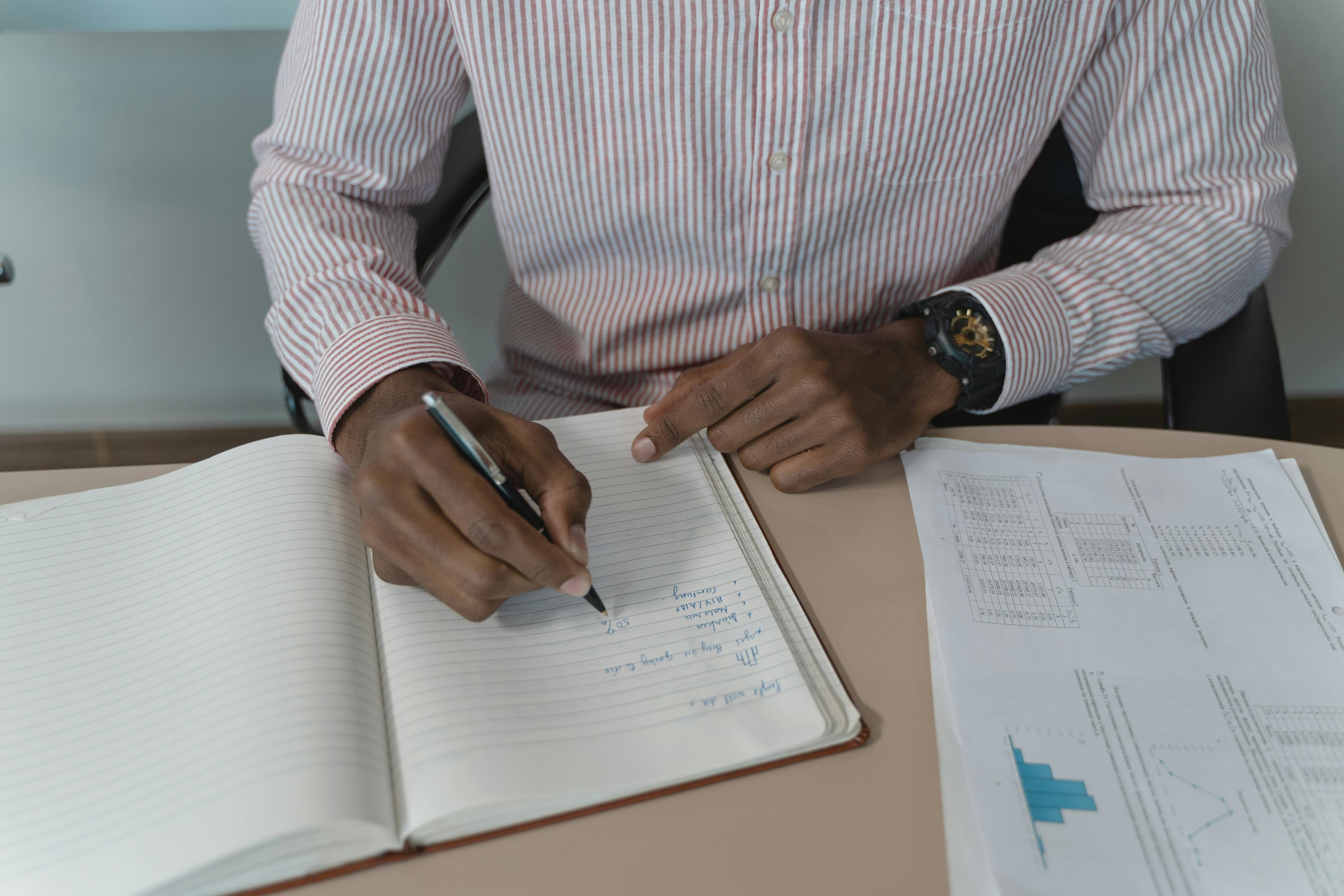 Study Business Administration Online: Your Path to a Globally Recognized Degree