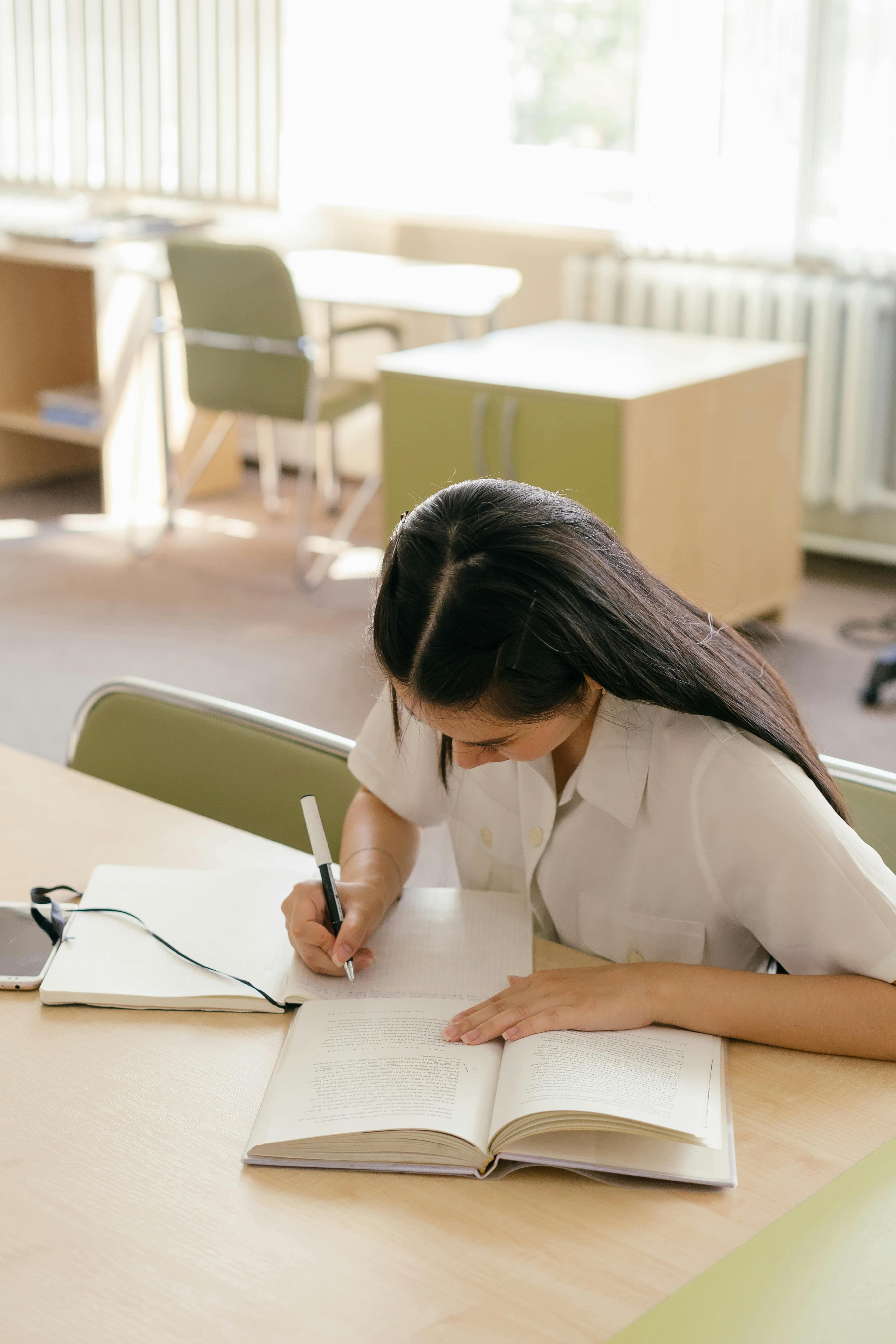 Expert Tips for Your Study Abroad Application Essay in North Cyprus