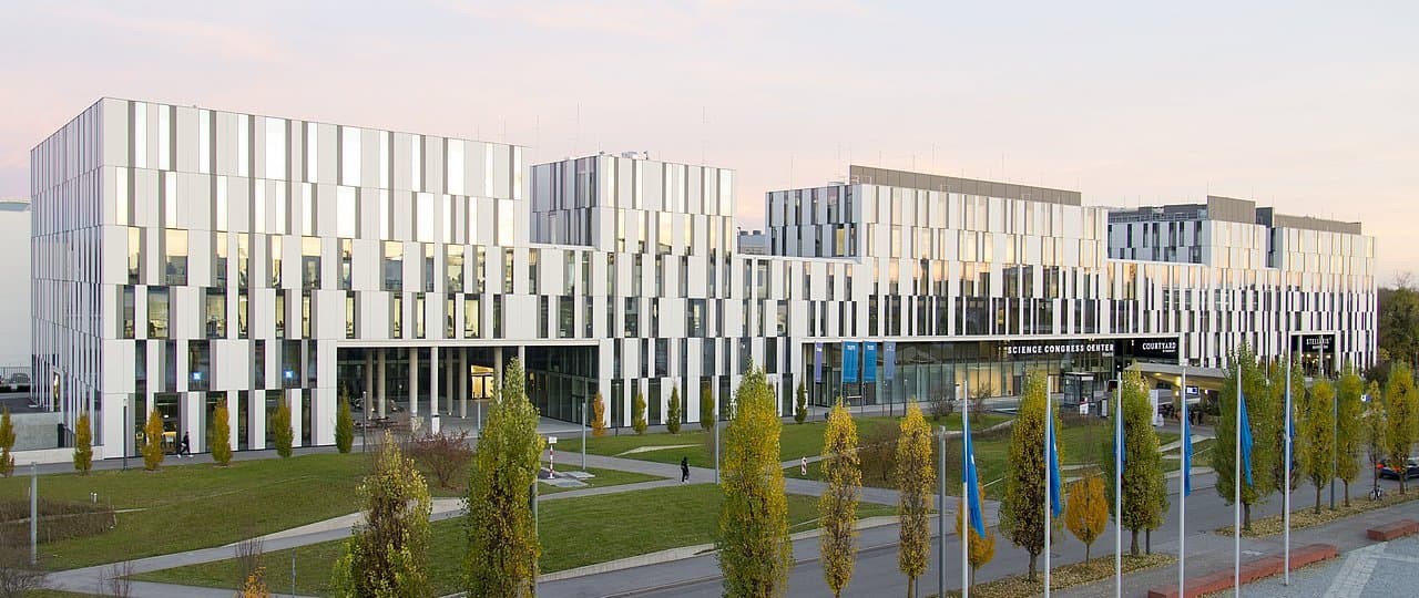 جامعة رؤوف دنكطاش campus