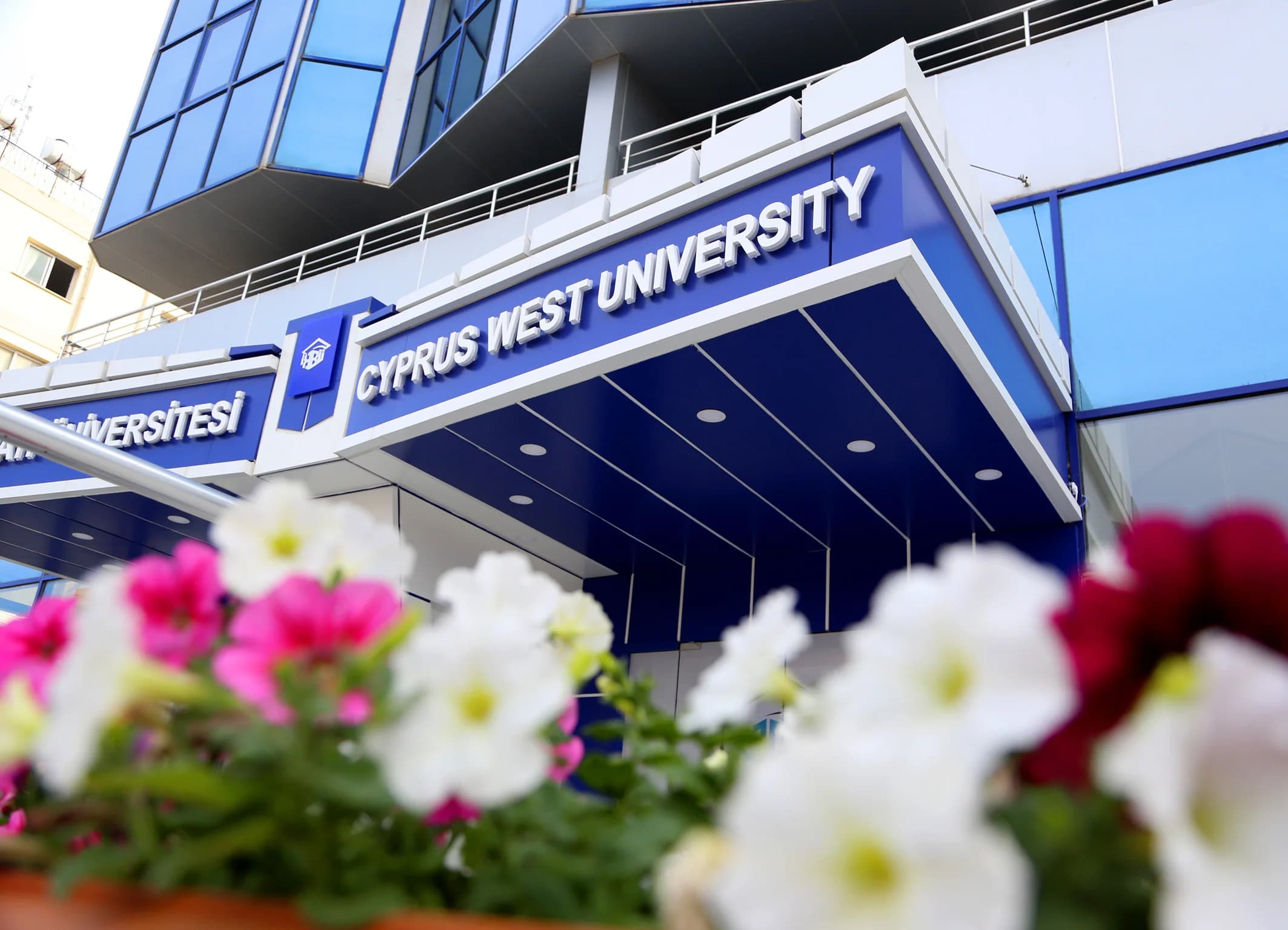 جامعة غرب قبرص campus